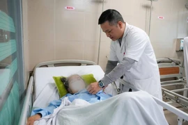 Cứu sống nữ bệnh nhân 77 tuổi bị vỡ tim do chấn thương ngực kín sau tai nạn