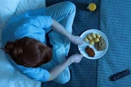 Mối liên hệ giữa ăn khuya và ung thư trực tràng