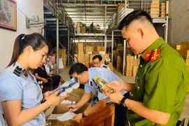 Bị phạt 50 triệu do bán mỹ phẩm dầu gội giả mạo nhãn hiệu 