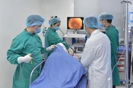  Đầy bụng, khó tiêu, người đàn ông đi khám phát hiện ung thư dạ dày 