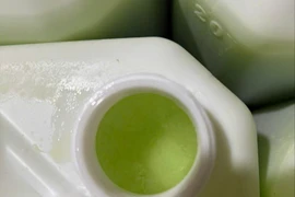  Lào Cai thu giữ hơn 800 lít rượu hương cốm không rõ nguồn gốc