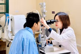 Thái Nguyên cấp cứu, xử trí ca chấn thương mắt phức tạp do tai nạn lao động