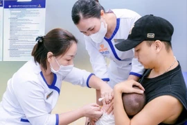 Bộ Y tế mở rộng độ tuổi tiêm vắc xin phế cầu 20, não mô cầu từ 6 tuần tuổi 