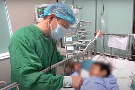 Ca ghép gan từ người cho chết não giúp bé 3 tuổi hồi sinh