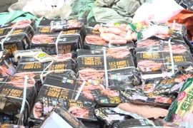 Hà Nội tạm giữ gần 1,7 tấn xúc xích không rõ nguồn gốc