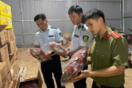 Phát hiện trên 5.000 sản phẩm mỹ phẩm, thực phẩm nhập lậu