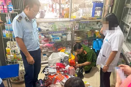 Sóc Trăng phát hiện cơ sở bán thuốc tân dược hết hạn sử dụng