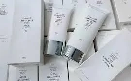 Vụ Hanayuki Sunscreen Body bị thu hồi, Đoàn Di Băng xin lỗi 