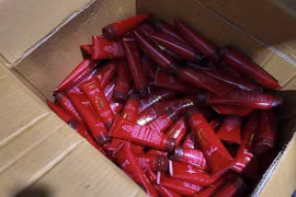 Phá đường dây sản xuất mỹ phẩm giả quy mô lớn tại TP HCM, Tây Ninh