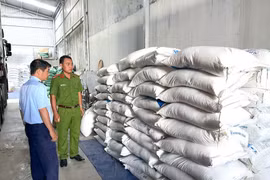 Gia Lai phát hiện, tạm giữ 5 tấn đường nhập lậu