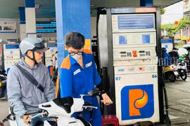 Giá xăng RON 95-III lên hơn 29.000 đồng/lít sau kỳ điều chỉnh vào tối 10/3