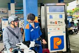 Giá xăng RON 95-III lên hơn 29.000 đồng/lít sau kỳ điều chỉnh vào tối 10/3
