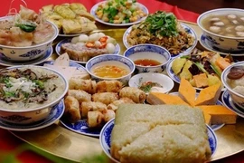 Bí quyết giảm gánh nặng cho hệ tiêu hóa sau chuỗi ngày tiệc tùng liên miên