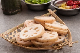 Sản phụ sau sinh ăn gì để lợi sữa?