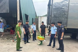 Quảng Ninh phát hiện kho lạnh chứa 25 tấn thực phẩm "bẩn"