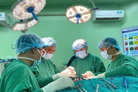 Phẫu thuật vá sọ bằng Titanium 3D cho nam bệnh nhân bị khuyết sọ lớn