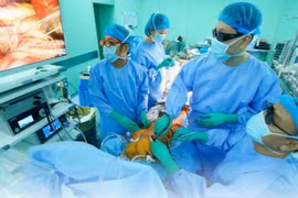 Phẫu thuật nội soi 3D giúp bệnh nhân ung thư vú hồi phục nhanh hơn