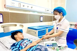 Bé 10 tuổi ở Phú Thọ nhập viện do bị sốc nhiệt điều hòa
