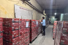 Phát hiện hơn 3.200 thùng bia ngoại không rõ nguồn gốc tại TP HCM