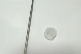 Bé trai gần 4 tuổi bị nghẹt mũi, sốt cao do 'nắp lọ thuốc' nằm trong mũi