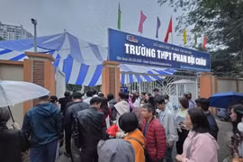 Tuyển sinh lớp 10 Hà Nội: Hệ lụy từ việc "trăm hoa đua nở" thi riêng