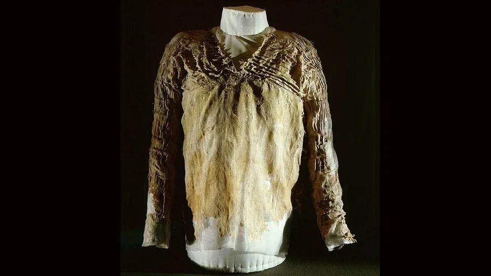  Chiếc váy 5.000 năm tuổi hé lộ hot trend thời trang cổ xưa