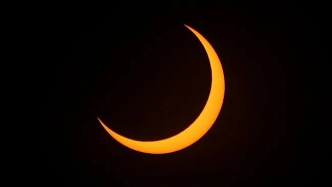 2 ngày nữa sẽ xuất hiện hiện tượng 'Mặt trăng ăn Mặt trời'