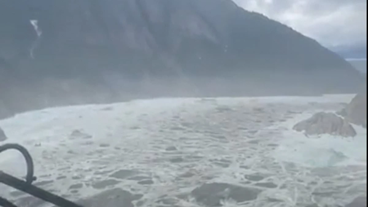 Tìm ra nguyên nhân gây "sóng thần ma" cao tới 30m ở Alaska