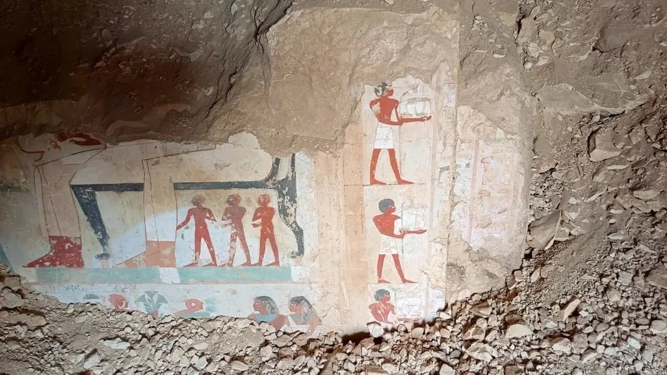 Phát hiện ba mộ cổ Ai Cập tiết lộ bí mật giới tinh hoa