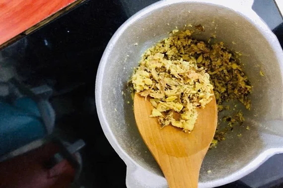 Không chỉ tạo mùi thơm món ăn, củ riềng mang lại nhiều lợi ích sức khỏe