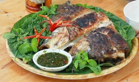 Cá tà ma đặc sản Lý Sơn nghe tên sợ nhưng ăn là mê