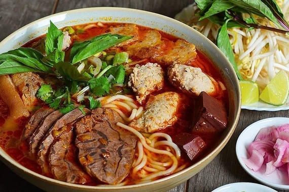 Bún bò Huế lên ngôi di sản, ăn ở đâu cho đúng chuẩn?