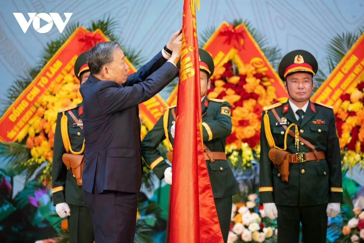 Tổng Bí thư Tô Lâm trao tặng Huân chương Hồ Chí Minh cho Binh chủng Công binh