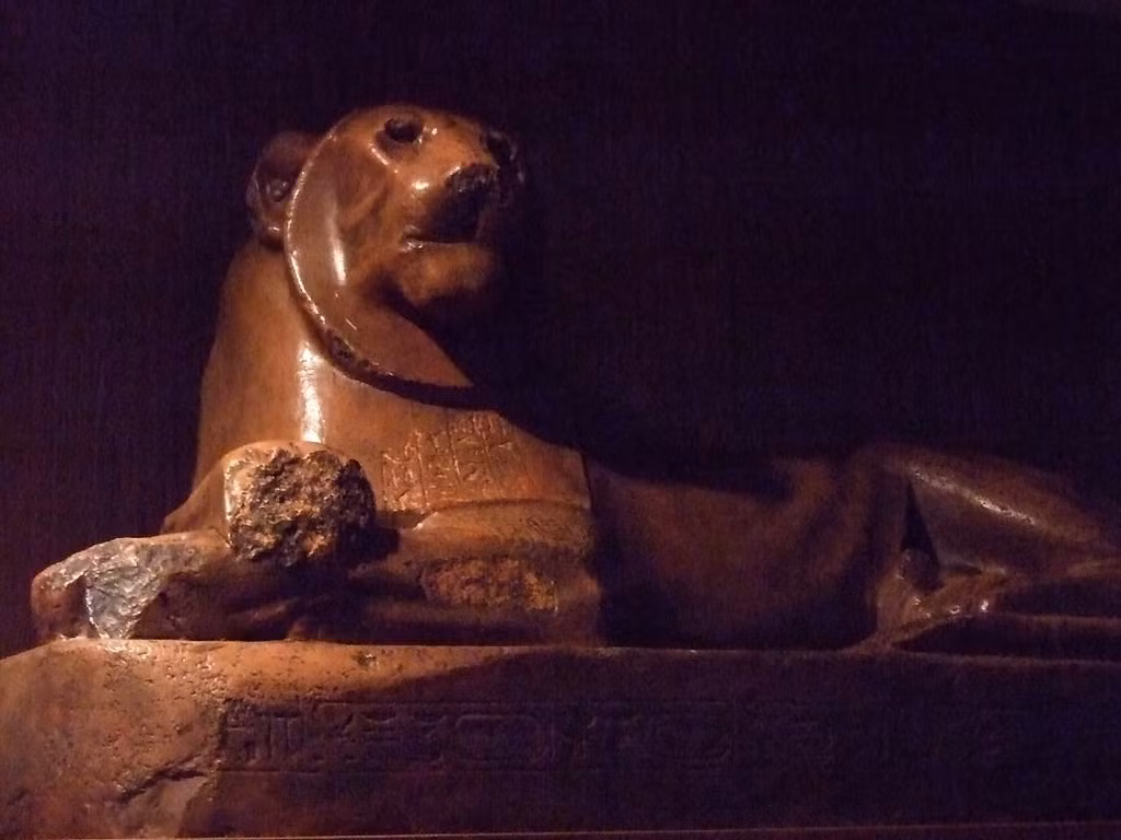  Biểu tượng lịch sử của Sudan hiện đại. Ngày nay, Gebel Barkal không chỉ là di sản khảo cổ mà còn là niềm tự hào văn hóa, góp phần khẳng định bản sắc lịch sử của Sudan. Ảnh: Flickr.