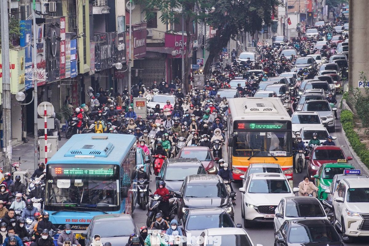 Ùn tắc giao thông những ngày cuối năm tại Hà Nội
