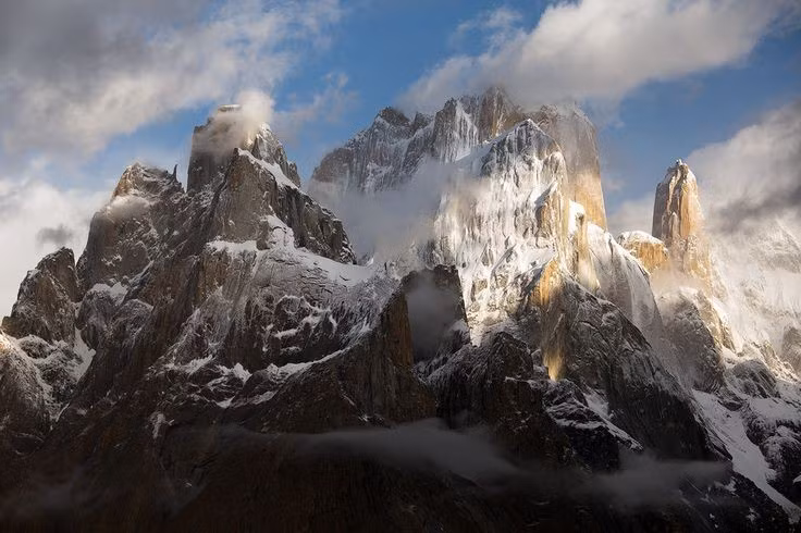  7. Là vùng đất linh thiêng trong văn hóa bản địa. Nhiều bộ tộc sống tại Karakoram như người Balti và Hunza coi dãy núi này là nơi cư ngụ của các linh hồn cổ xưa, gắn với nhiều truyền thuyết. Ảnh: Pinterest.