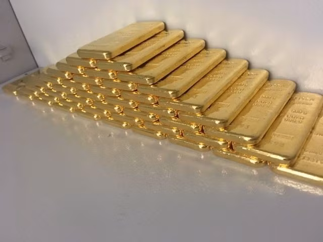 Các kho được xây từ thập niên 1930, có tường chống bom và khóa mở bằng ba chìa dài 30 cm cùng hệ thống nhận dạng giọng nói. Ngân hàng Trung ương Anh chỉ sở hữu hai thỏi vàng, phần còn lại thuộc về Bộ Tài chính Anh, các ngân hàng trung ương và doanh nghiệp quốc tế. Ảnh: Pinterest.