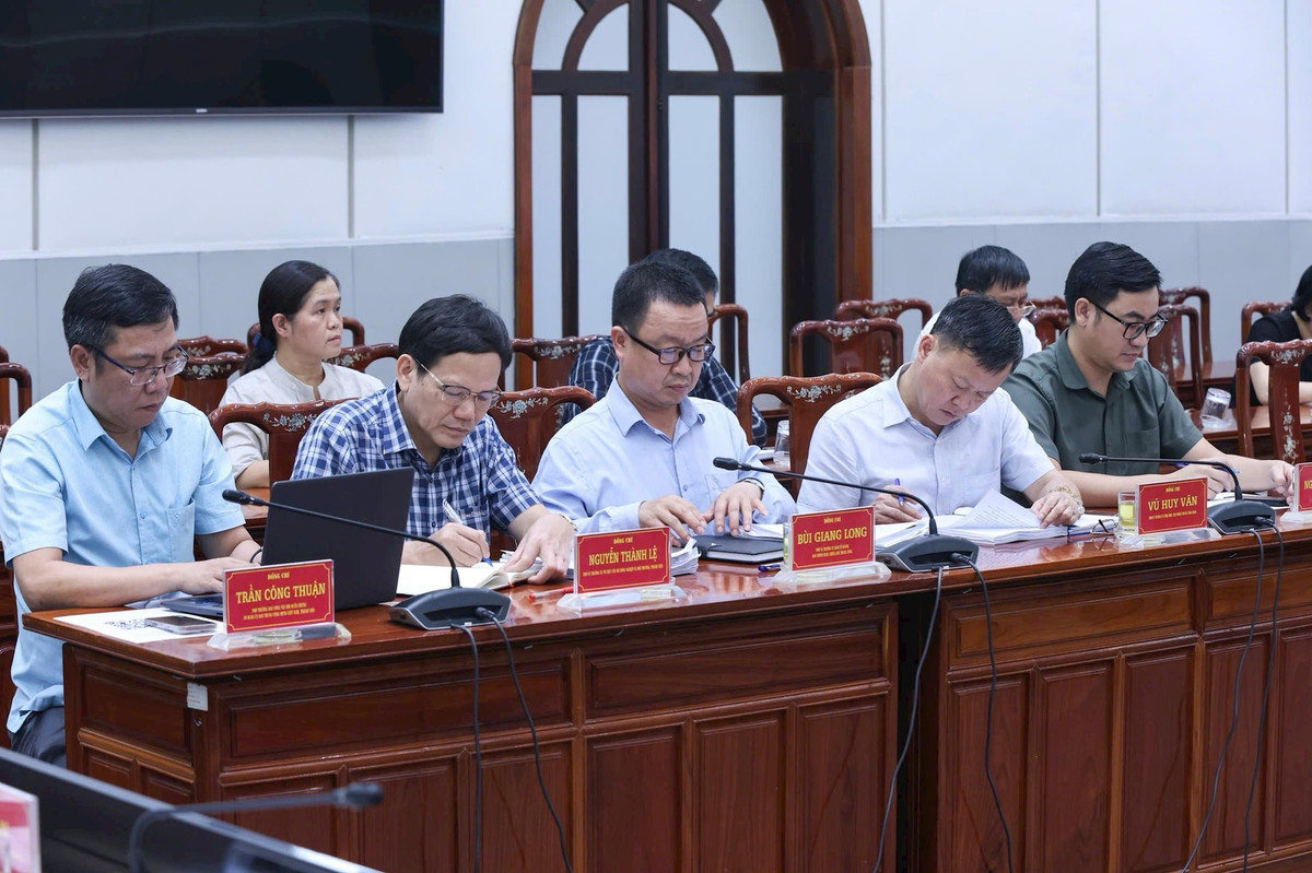 Các đại biểu dự tọa đàm. Ảnh: Quang Vinh