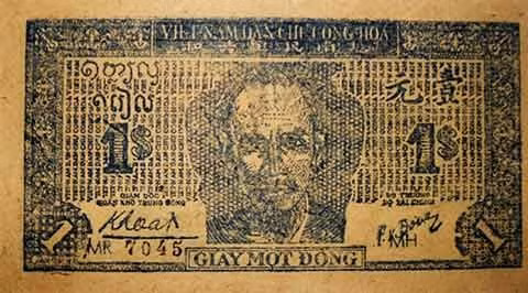 Tiền loại 1 đồng, Bộ Tài chính và Ngân khố Trung ương phát hành sau Cách mạng tháng Tám năm 1945. (Ảnh HV BTLSQG)