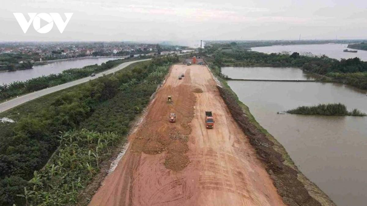 Dự án kỳ vọng hình thành tuyến đường liên kết vùng kết nối các công trình di sản văn hóa, tâm linh dọc sông Hồng: Thăng Long - Phố Hiến - Tam Chúc - Bái Đính - Chùa Hương. Kết nối giao thông vùng Hà Nội - Hưng Yên - Ninh Bình.