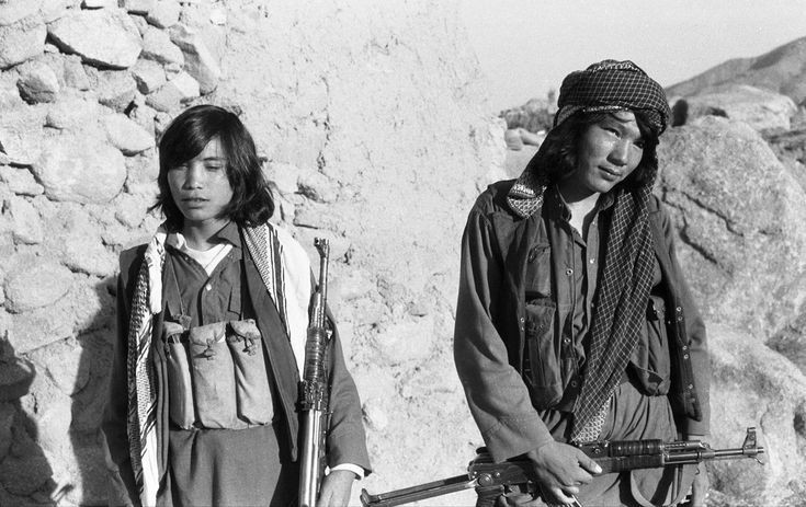  Từng chịu nhiều cuộc đàn áp lịch sử. Trong lịch sử, người Hazara đã nhiều lần bị đàn áp, đặc biệt dưới thời Abdur Rahman Khan vào cuối thế kỷ 19, khi nhiều cộng đồng bị cưỡng bức di dời và sát hại. Ảnh: Pinterest.