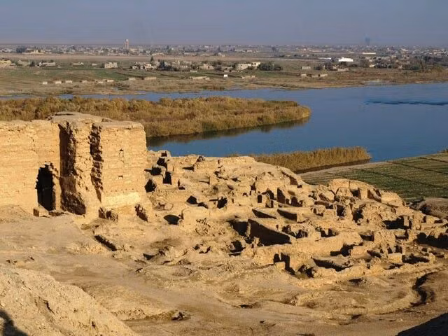  Thành phố có sự đa dạng tôn giáo hiếm thấy. Khảo cổ học phát hiện đền thờ Hy Lạp, Ba Tư, Do Thái và thậm chí cả nhà thờ Cơ Đốc sớm nhất thế giới. Ảnh: Pinterest.