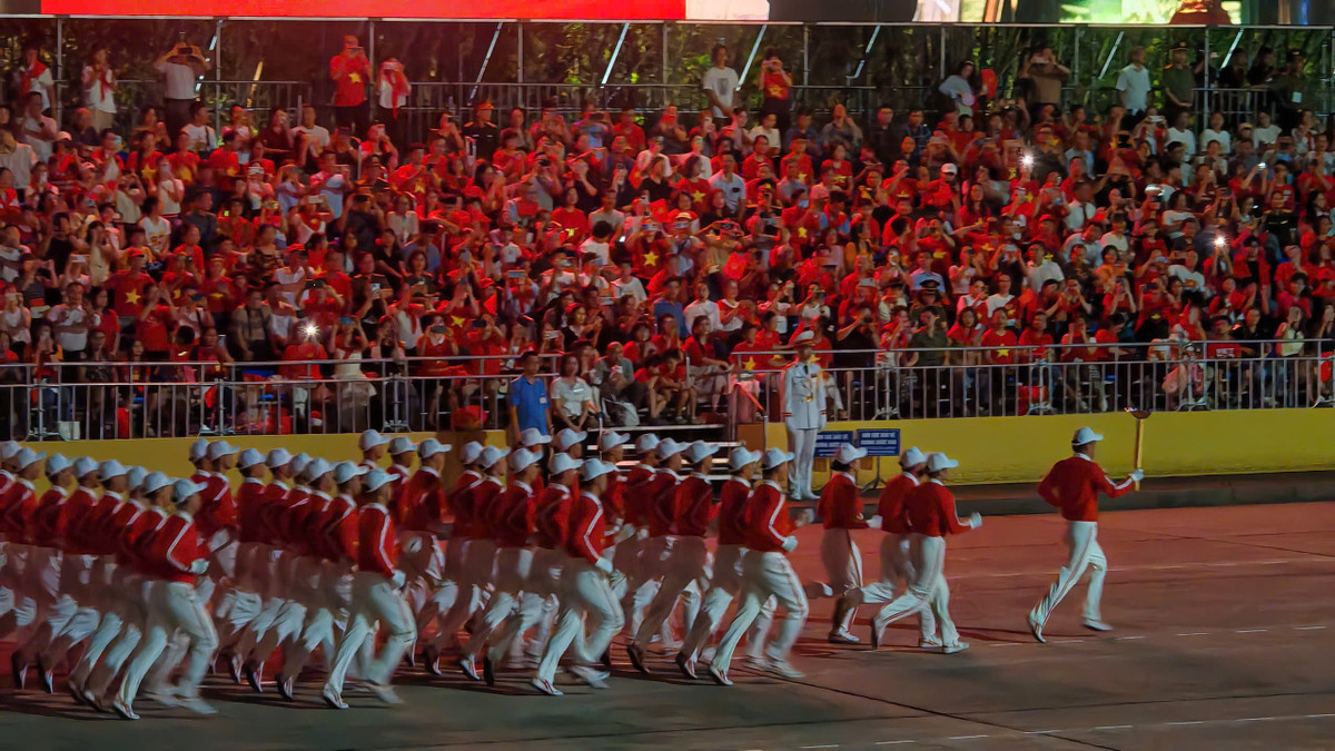 Mỗi khoảnh khắc của buổi sơ duyệt đều khơi dậy niềm tự hào sâu sắc, khiến hàng vạn trái tim hân hoan khi được là người Việt Nam.