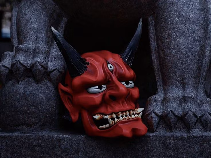  5. Oni không hoàn toàn xấu xa. Một số truyền thuyết kể rằng có những Oni tốt, biết bảo vệ con người và giữ vai trò như thần hộ mệnh. Ảnh: Pinterest.