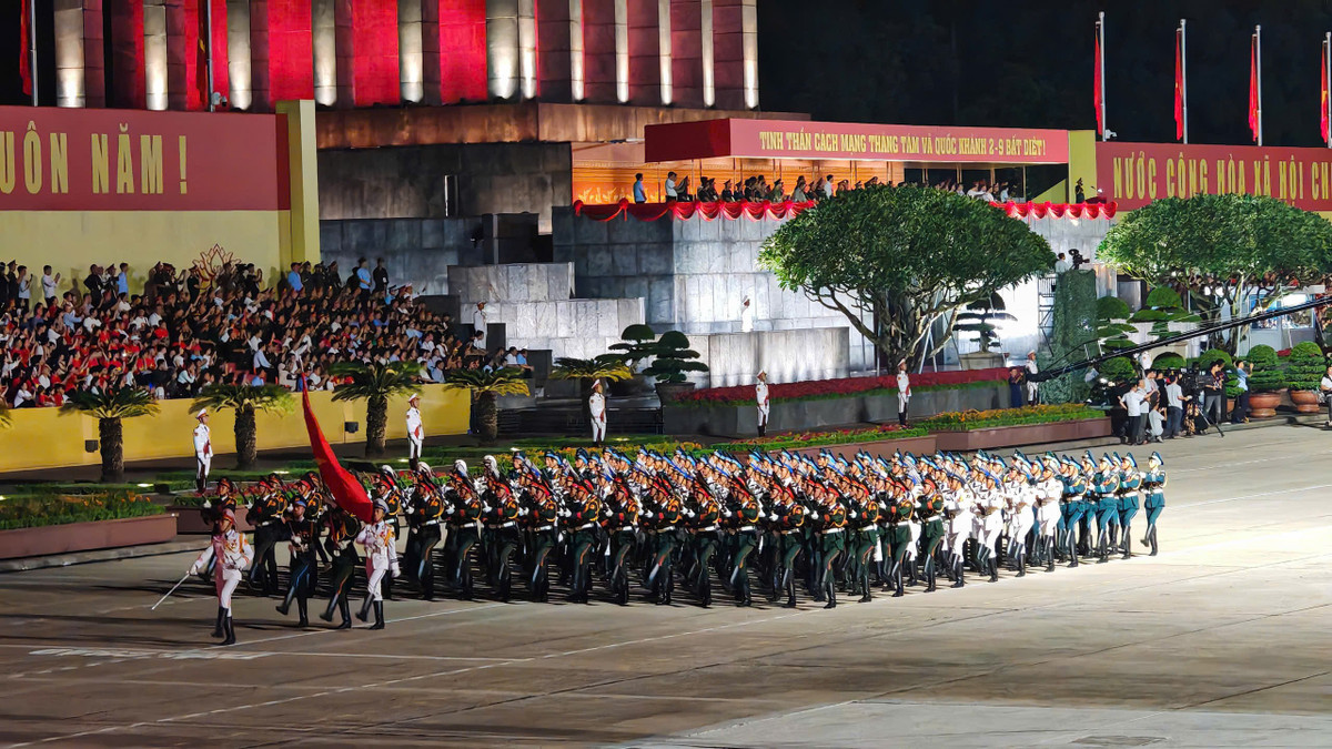 View - Hùng tráng buổi sơ duyệt diễu binh, diễu hành ở Quảng trường Ba Đình | Báo Tri thức và Cuộc sống - TIN TỨC PHỔ BIẾN KIẾN THỨC 24H