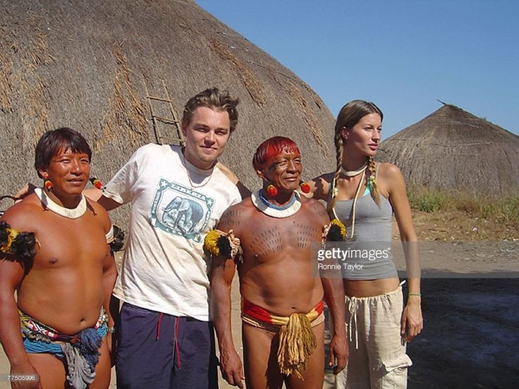  Đối mặt nhiều nguy cơ hiện đại. Khai thác đất, rừng và biến đổi khí hậu đe dọa đời sống truyền thống của người Xingu. Ảnh: Pinterest.