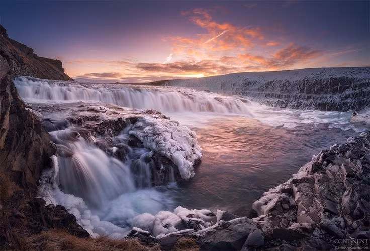  Biểu tượng bảo vệ thiên nhiên. Đầu thế kỷ 20, thác suýt bị khai thác thủy điện, nhưng được cứu nhờ sự đấu tranh kiên cường của cô Sigriður Tómasdóttir. Ảnh: Pinterest.