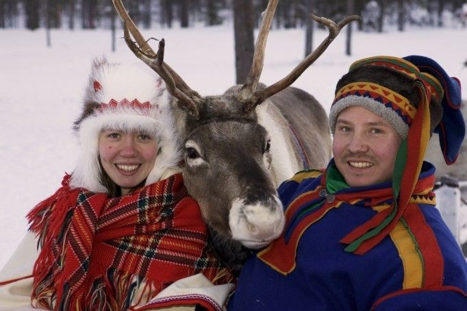  Ngày nay đang phục hồi bản sắc văn hóa. Các phong trào bảo tồn giúp văn hóa người Sámi khẳng định quyền lợi và gìn giữ truyền thống của mình. Ảnh: Pinterest.