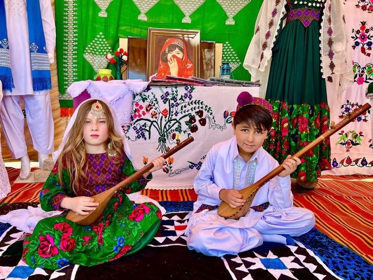  Có thể liên quan đến hậu duệ quân viễn chinh Mông Cổ. Một số giả thuyết cho rằng người Hazara có nguồn gốc từ quân đội của Thành Cát Tư Hãn trong thời kỳ Đế chế Mông Cổ mở rộng sang Trung Á. Ảnh: Pinterest.