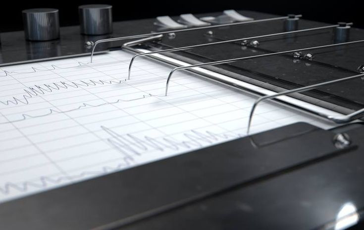  3. Không thực sự “phát hiện nói dối”. Máy không thể xác định chính xác ai đang nói dối mà chỉ ghi lại những thay đổi sinh lý xảy ra khi con người cảm thấy căng thẳng hay lo lắng. Ảnh: Pinterest.